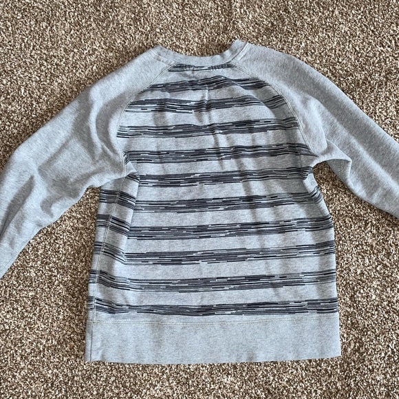 Grey and black Nike size small sweatshirt - Picture 2 of 3